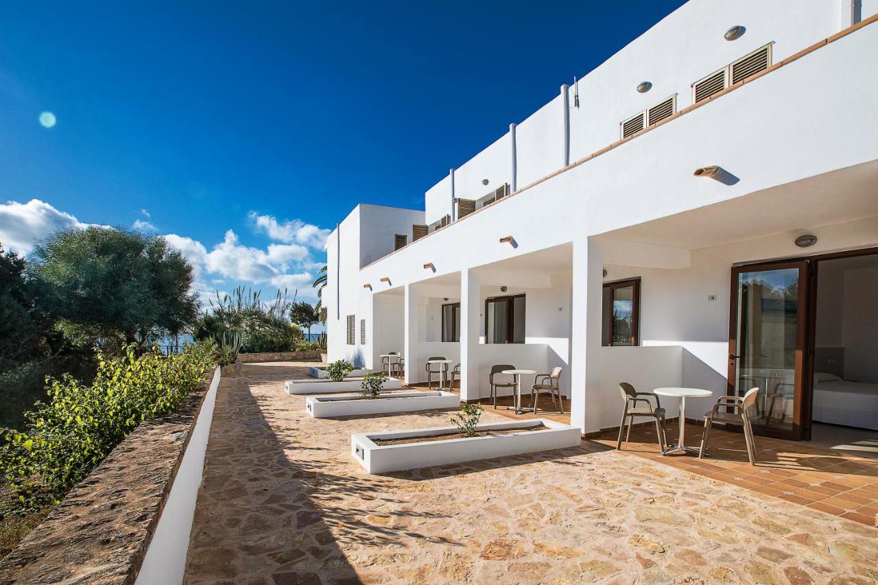 Sol Y Mar Hotel Playa Migjorn Exterior photo